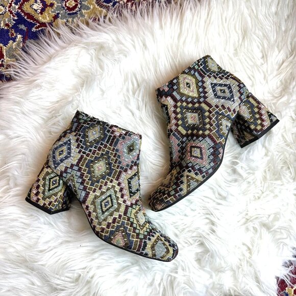 Jeffrey Campbell Anthro Nib Nova Tapestry Booties Size 7 Chunky Y2K Retro Boho - Picture 1 of 9